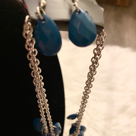 🔶 NWT silver layered necklace - Picture 3 of 4